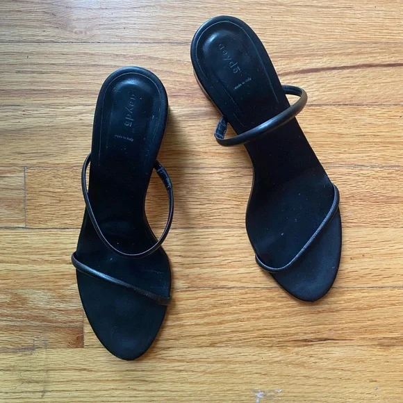 Aeyde Black Leather Strappy Sandals - Picture 2 of 5